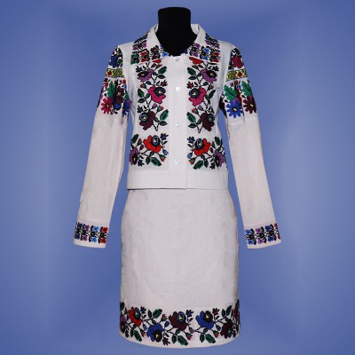 Embroidered costume "Malves 1"